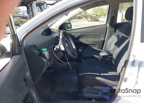 2012 Toyota Yaris из США, поврежденный, VIN JTDBT4K39CL014738